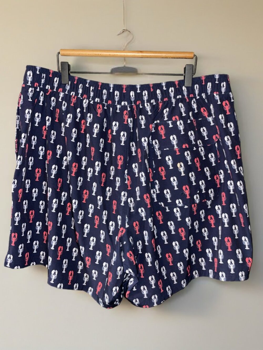Vineyard Vines Men's UPF 50 Chappy Lobster Lined Swim Shorts, Size 1XB - Picture 3 of 11